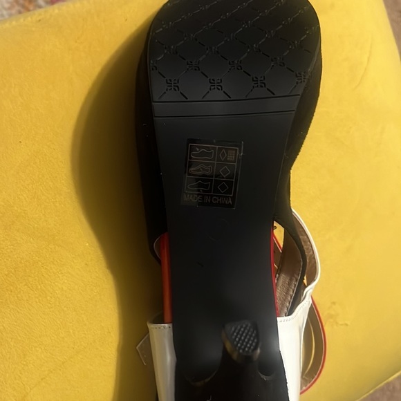 Get More Beauty Peep Toe Pumps - Picture 9 of 14